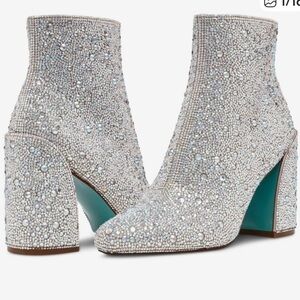 Betsy Johnson Cady Rhinestone Elegant Silver Ankle Boots 5.5 W